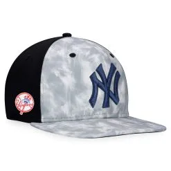 Men's New York Yankees Majestic Gray Smoke Dye Snapback Hat -San Diego Padres Caps Sales mens majestic gray new york yankees smoke dye snapback hat ss5 p 4914472pv 3u mcpvh5f8qfghngbcsvtgv pn1femjbjuuwxisqwsjc