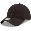 Men's New York Yankees New Era Black On Black Core Classic 2.0 9TWENTY Adjustable Hat
